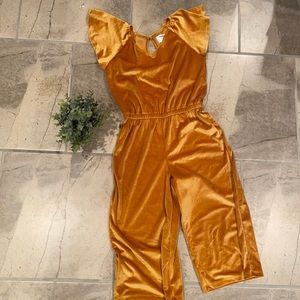 Gold velvet romper 10/12